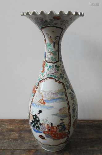 A LARGE 19TH CENTURY CHINESE PANEL DECORATED VASE WITH FLARE...