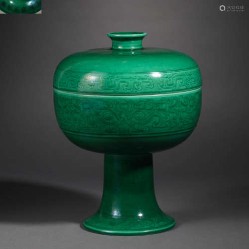 Incised Green Glaze Dragon Stem Bowl And Cover, Dou - Qing D...