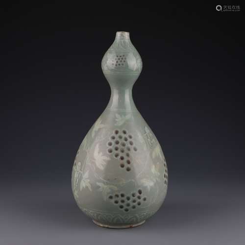 Gaoli Porcelain Double-Gourd-Shape Vase