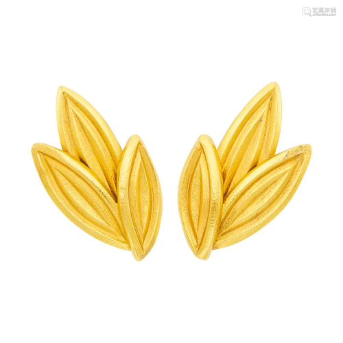 Ilias Lalaounis Pair of Hammered Gold Leaf Earclips