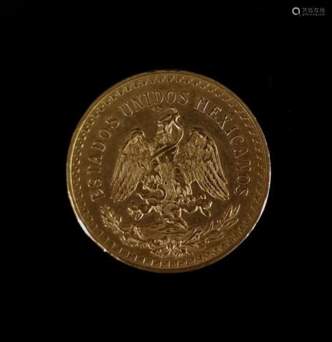 Pièce de 50 pesos en or. Marquée 1821-1947. 41,71 grammes.