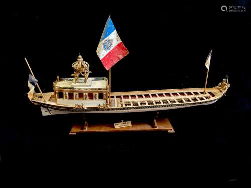 Maquette, canot de l'Empereur Napoléon Ier. Long. 73 cm. Man...