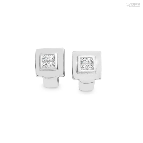 Princess Cut Diamond Earrings. 14K White Gold.