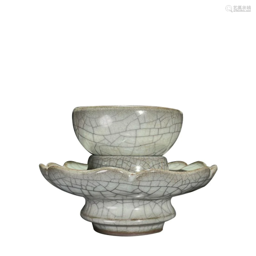 GE WARE CUP AND LOTUS-FORM SAUCER