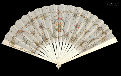 A bone fan, late 19th century/early 20th