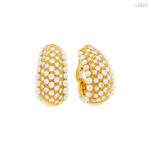 Van Cleef & Arpels Pair of Gold, Diamond and Split