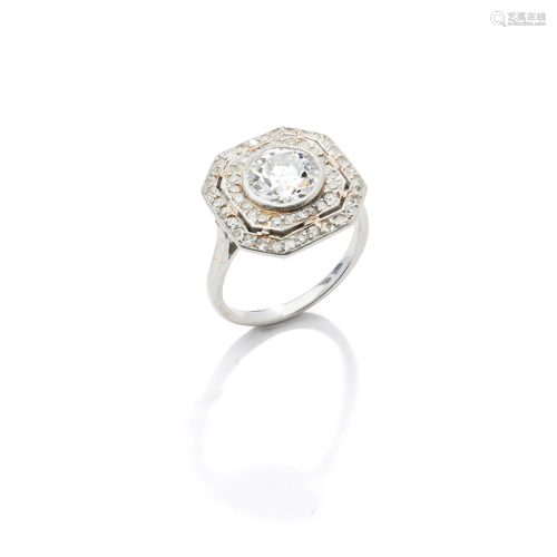 An Art Deco diamond cluster ring