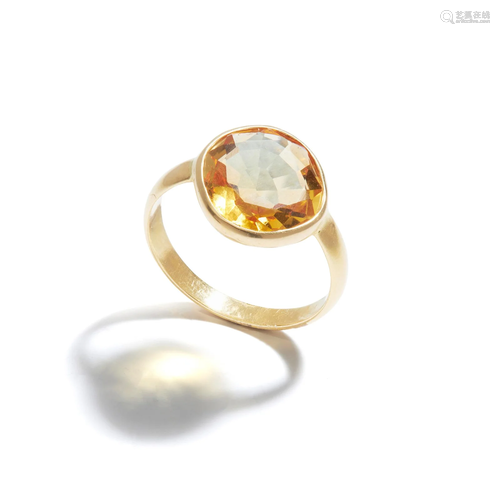 A citrine single-stone ring