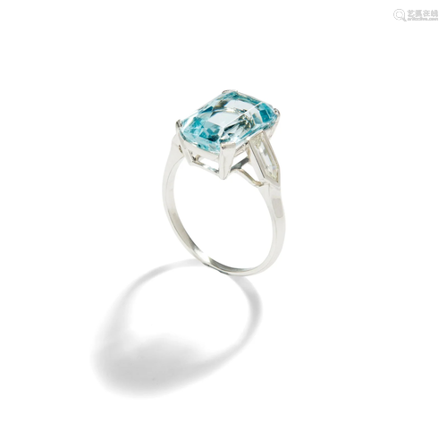 An aquamarine and diamond ring