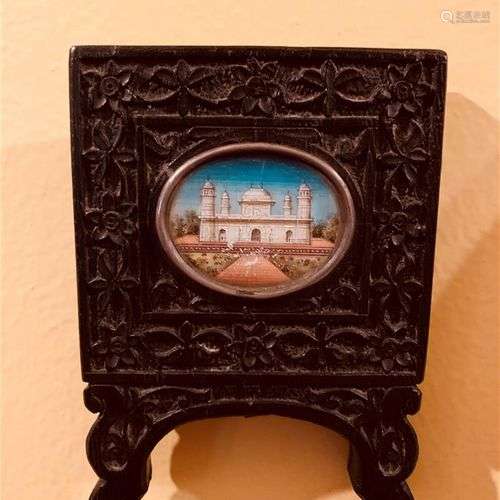 Miniature ovale représentant le mausolée d’Itimad Ud Daula à...
