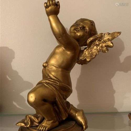 Statuette en bronze doré représentant un ange agenouillé (ma...