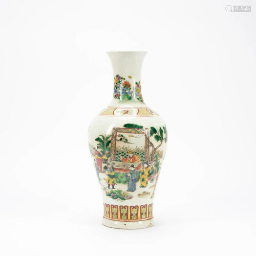 CHINESE FAMILLE VERTE FIGURAL MOTIF PORCELAIN VASE