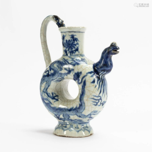 CHINESE BLUE & WHITE DRAGON EWER OR WINE POT