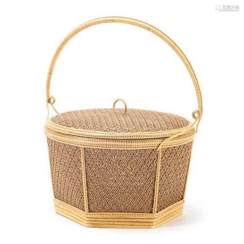 ASIAN FINELY WOVEN STAR PATTERN LIDDED BASKET