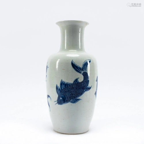 CHINESE BLUE & WHITE PORCELAIN KOI MOTIF VASE