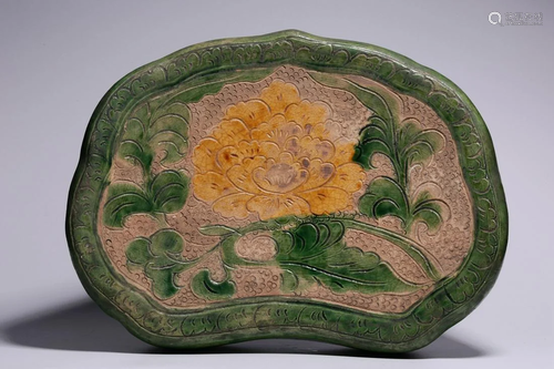 Song Dynasty - Cizhou ware Green Glazed Flower Pattern