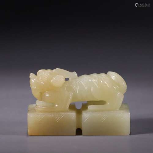 A Carved Beast White Jade Seal