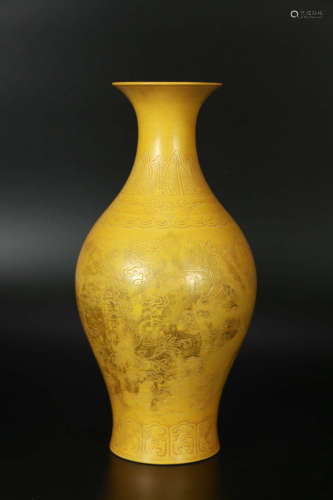 A Yellow Glazed Floral Pattern Porcelain Vase