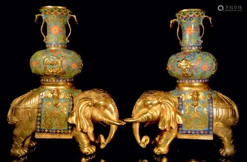 A Pair Of Two Gilt Bronze Elephant Ornament