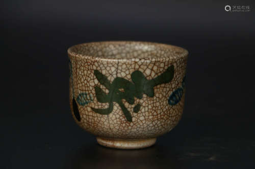 A Ge Kiln Sansrit Porcelain Cup