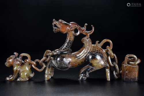 A Carved Jade Chain Beast Seal