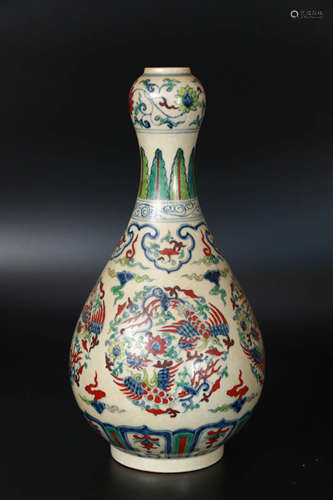 A Doucai Phoenix Pattern Porcelian Garlic Bottle