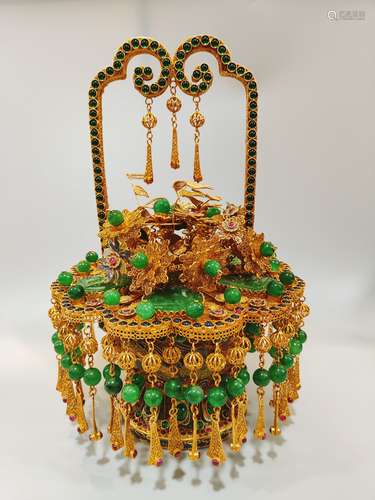 A Gilt Flower Inlaid Gemstone Baskets