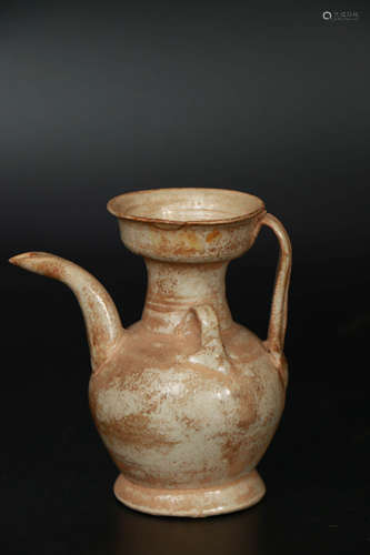 A Xing Kiln White Glazed Porcelain  Pot