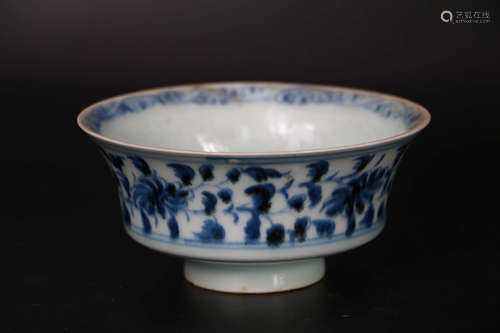 A Blue And White Flower Pattern Porcelain Bowl