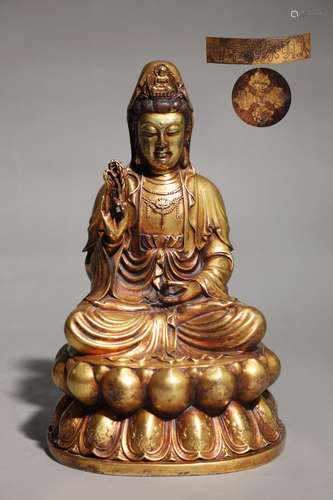 A Gilt Brinze Guanyin Figure Statue