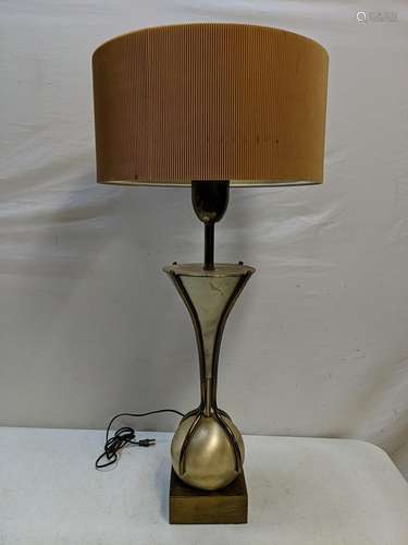 Vintage mid century modern goldtone lamp