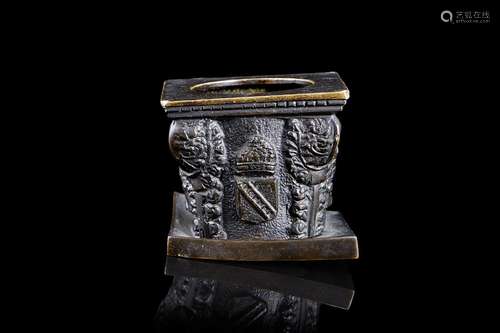 A 19th-century bronze inkwell (cm 6,5x6,5x6,5) (defects)...