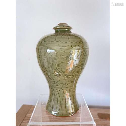 A Meibin vase