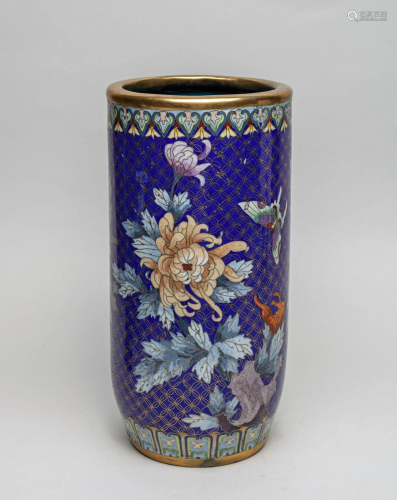 Collectible Chinese Export Cloisonne Cabinet Vase