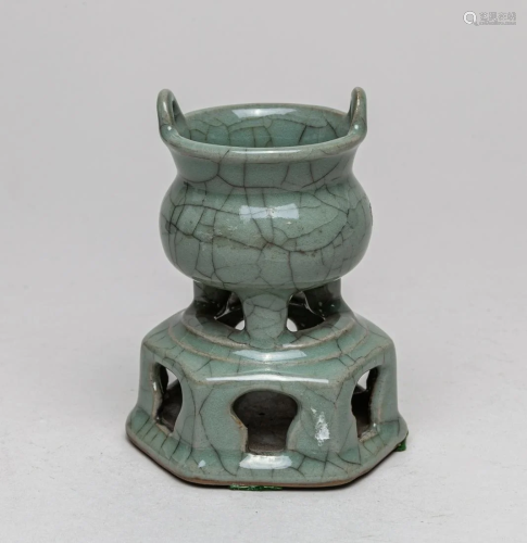 Important Chinese Ge Type Porcelain Censer