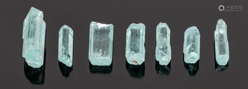 Clear Aquamarine Gem Stones
