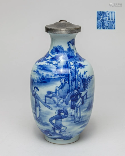 Chinese Blue White Porcelain Cabinet Vase