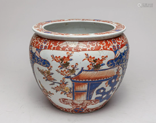 Large Japanese Imari Porcelain Pot