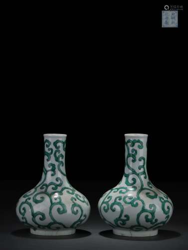Green-glazed Vase