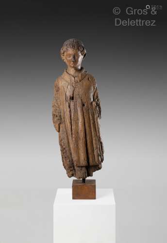 Saint personnage en bois sculpté en ronde-bosse. Fin du XVe ...