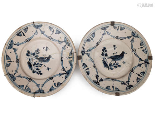 A pair of late 18th century plates in Catalan pottery of 'l'...