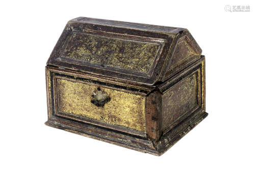 16th century carved and gilt wood Gothic casket with a roof-...