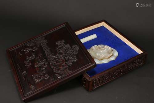 A Set of Hetian Jade Stationery Brush Washer and Lezi