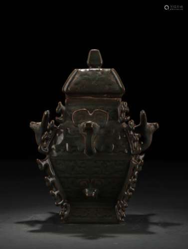 Square Lei Vessel