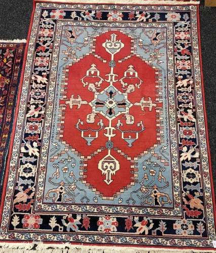 Ornate livingroom rug [191x141cm]