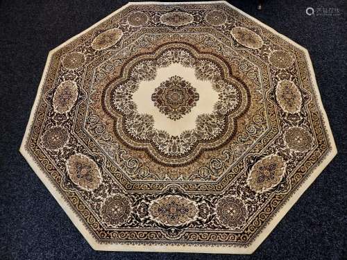 An octagonal ornate living room rug [196x199cm]
