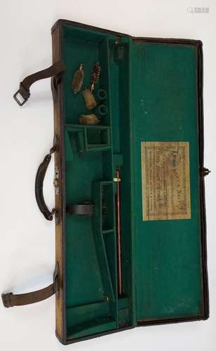 Antique Army & Navy Co-operative society Ltd Gun case with g...