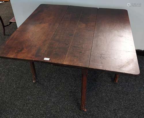 Antique Georgian drop end dining table. [74x106x106cm]