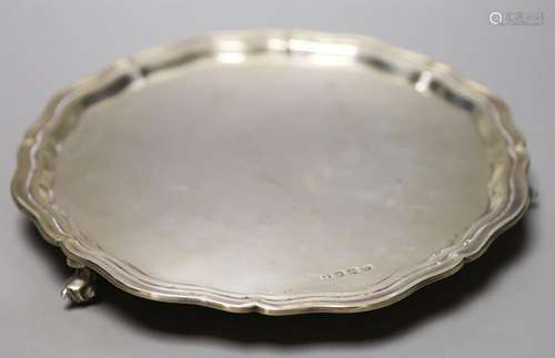 A 1960's silver salver, Viner's Ltd, 25,8cm, 17oz.