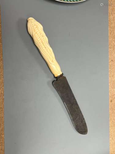 Victorian carved Ivory handled bread knife by Joseph Rodgers...